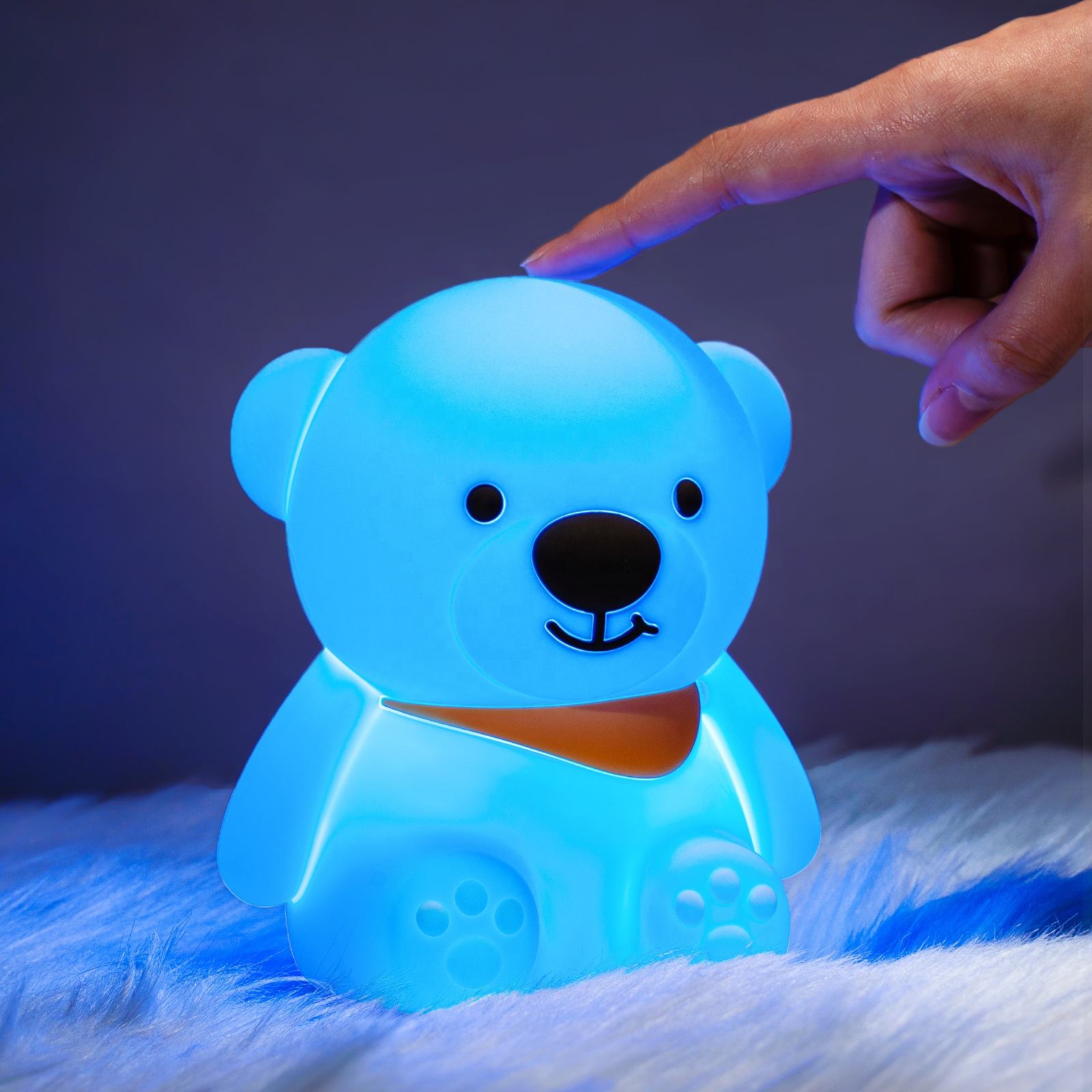 Rechargeable Bear Silicone Night Light with 7 color-changing modes and USB cable