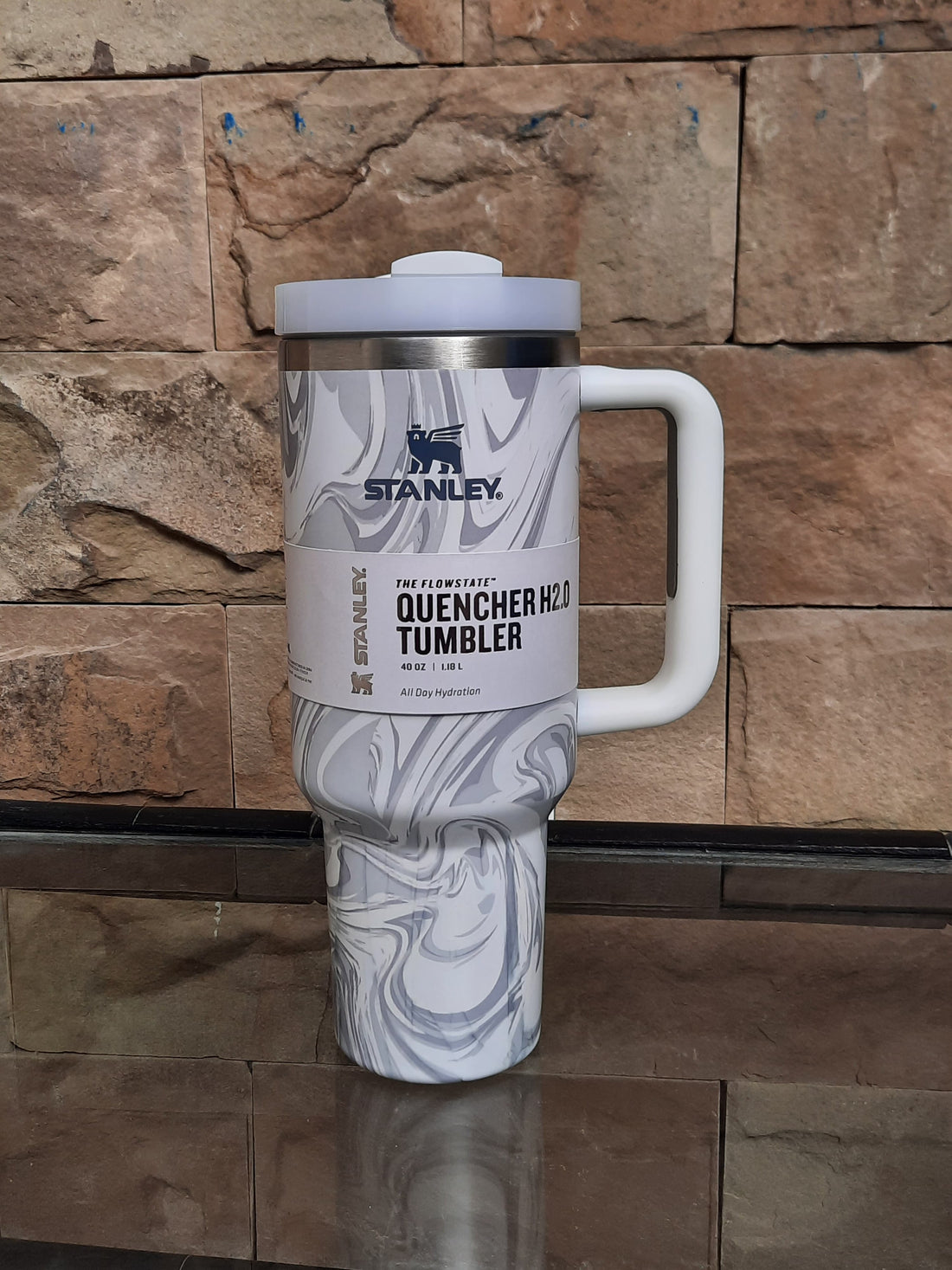 Stanley x Rose Quartz Swirl Edition Tumbler
